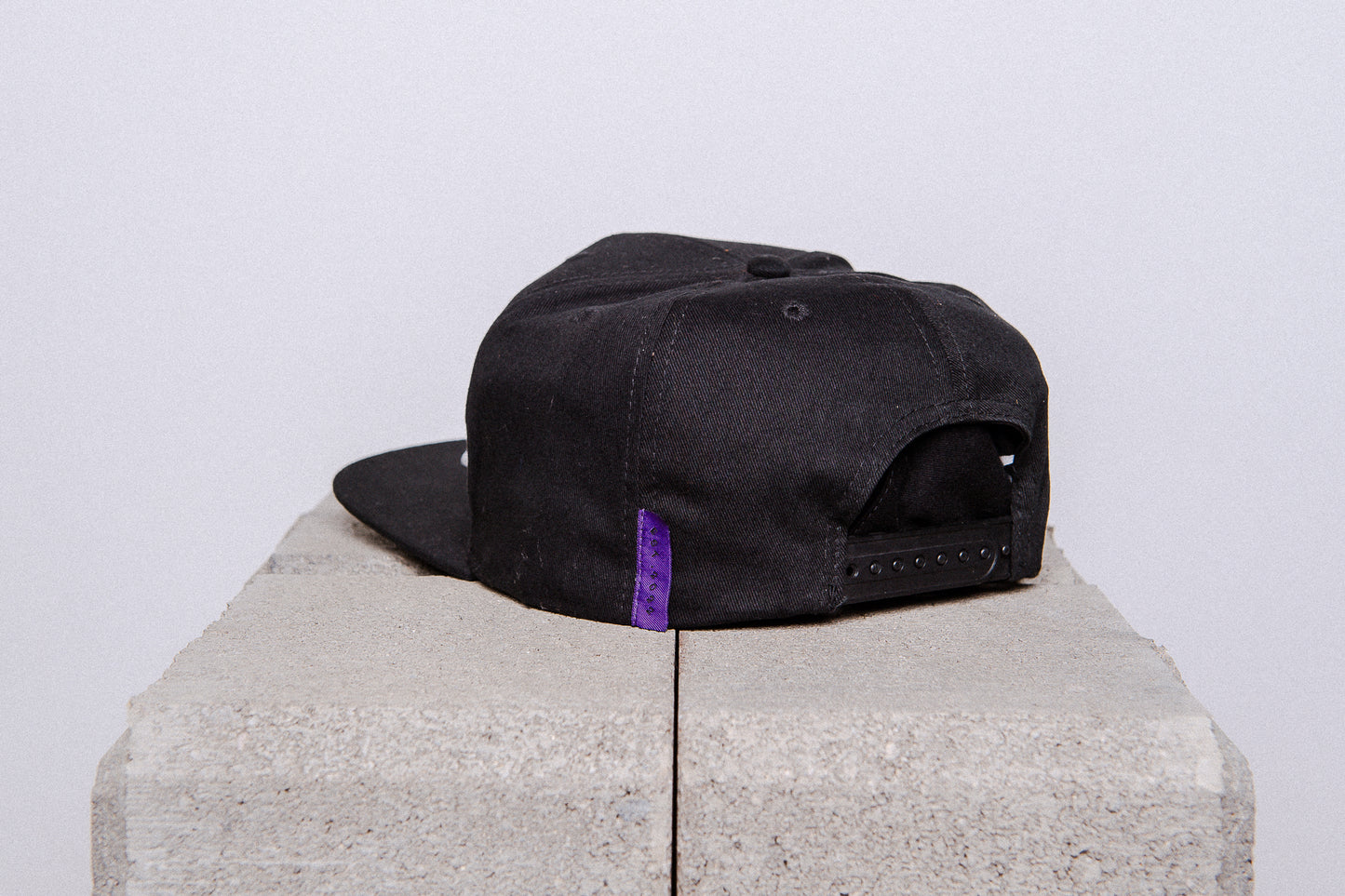 Cap with print
